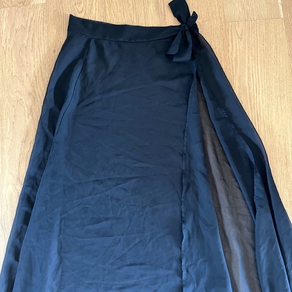Women’s size M maxi beach cover up black sheer skirt with waist tie slit detail. - Picture 2 of 2
